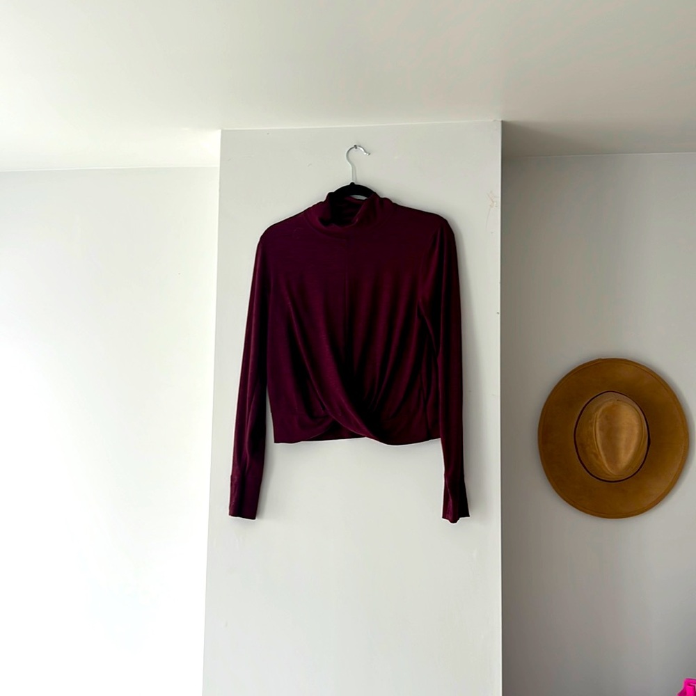 Old Navy Active Turtleneck